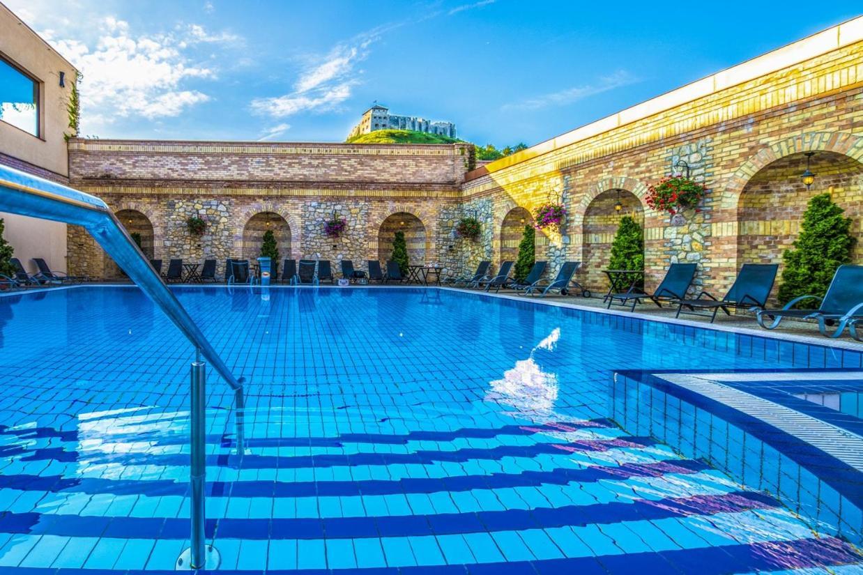 Hotel Kapitany Wellness Sümeg Exteriér fotografie