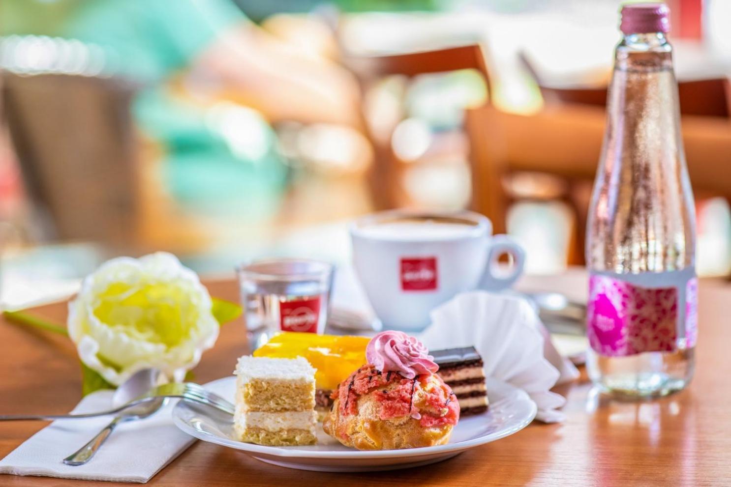 Hotel Kapitany Wellness Sümeg Exteriér fotografie