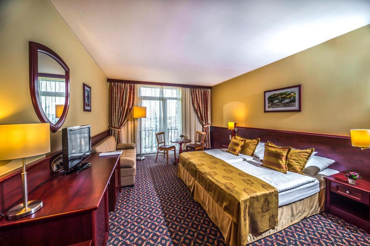 Hotel Kapitany Wellness Sümeg Exteriér fotografie